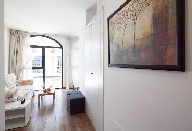 Inside Barcelona Apartments Sants