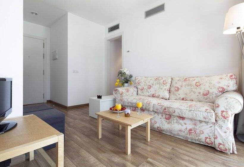 Inside Barcelona Apartments Sants