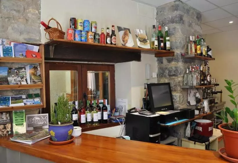 Skipass Hostal