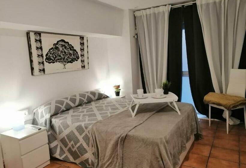 هتل Alojamientos Rh Altamar