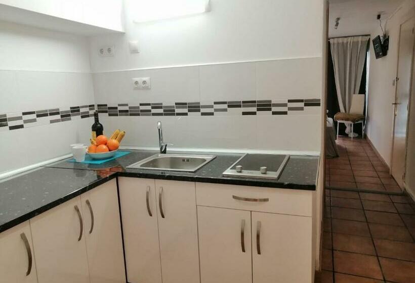 هتل Alojamientos Rh Altamar