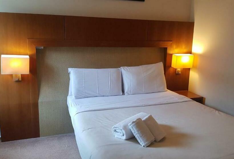 בית מלון כפרי Aberdeen House