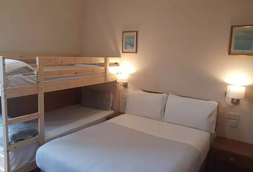 בית מלון כפרי Aberdeen House