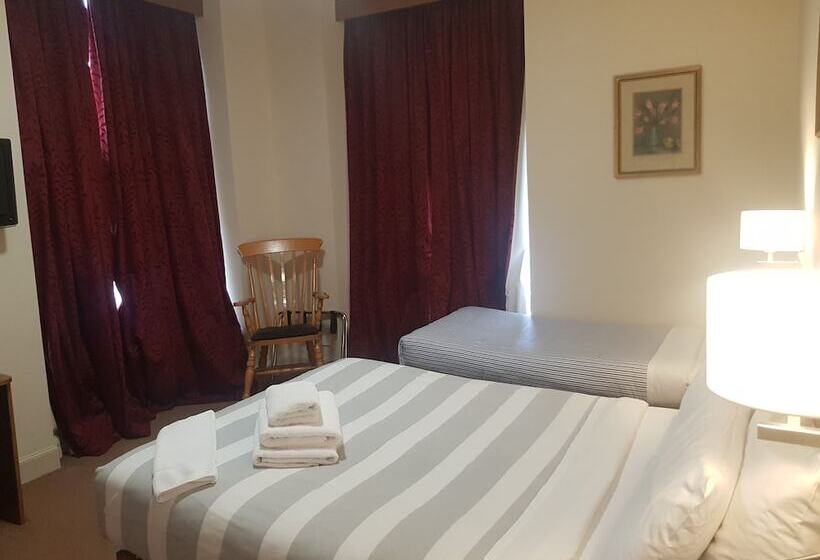 בית מלון כפרי Aberdeen House