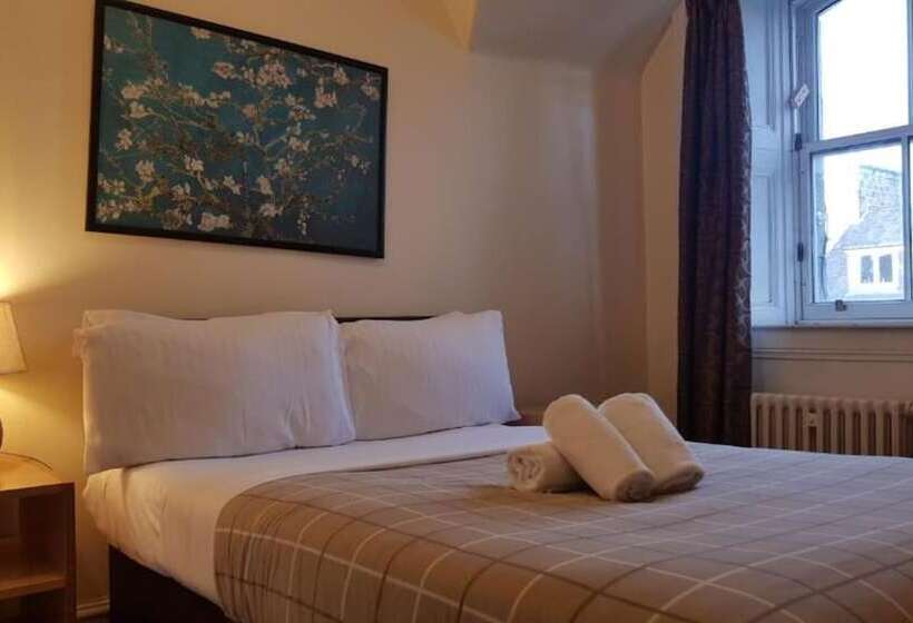 בית מלון כפרי Aberdeen House