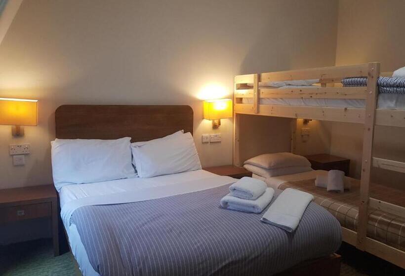 בית מלון כפרי Aberdeen House