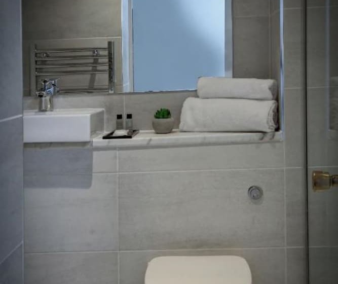 Отель Broadfield Park