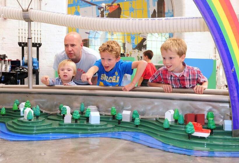 International Hotel Telford