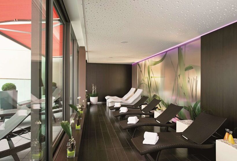 هتل NH Collection Dresden Altmarkt