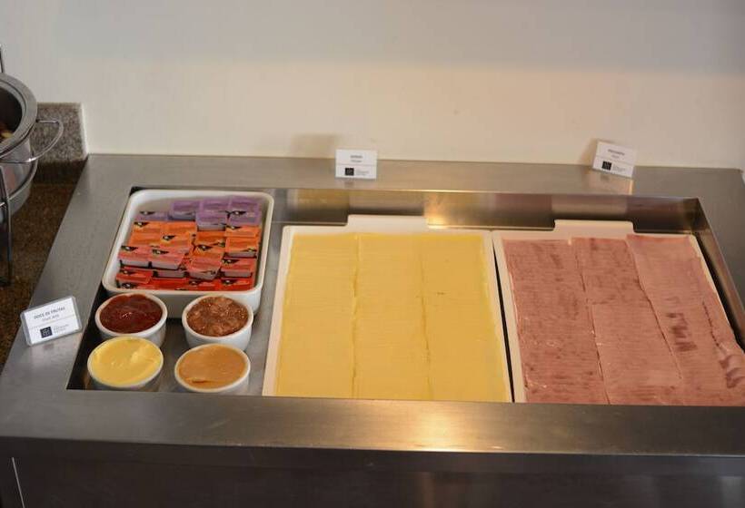 هتل Rede Andrade Comfort