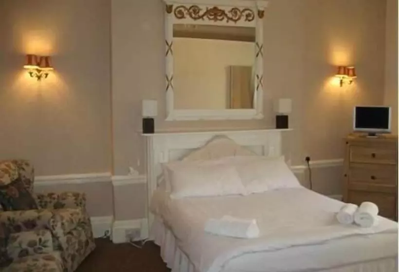 هتل The Queensbury