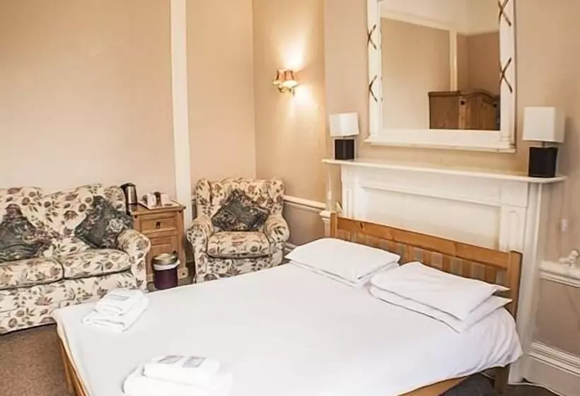 هتل The Queensbury