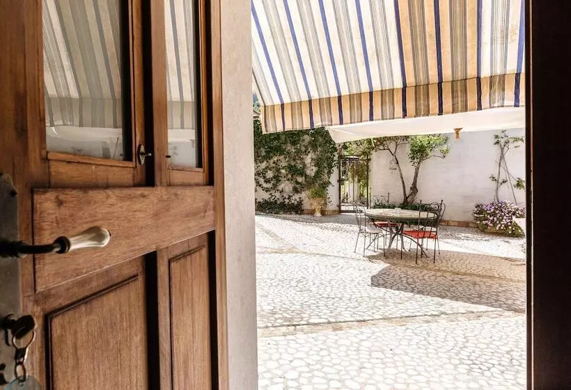 Villa Pilati Bed And Breakfast