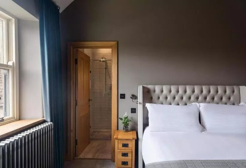 簡易ホテル The Royal Oak Tetbury