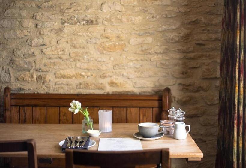 여관 The Royal Oak Tetbury