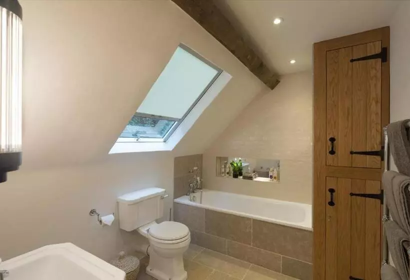 簡易ホテル The Royal Oak Tetbury