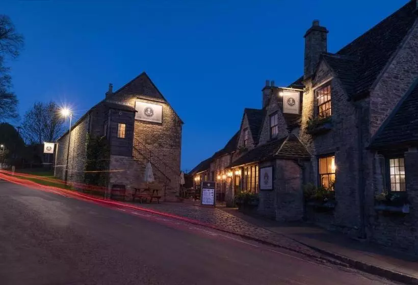 簡易ホテル The Royal Oak Tetbury