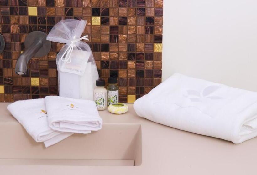 ホテル Aux Ducs De Sienne