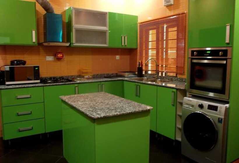 هتل Maria's Lodge