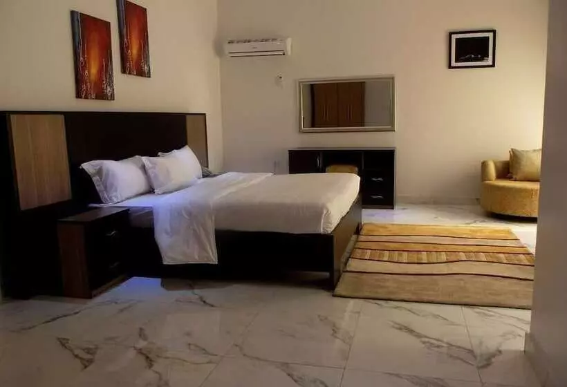 هتل Maria's Lodge