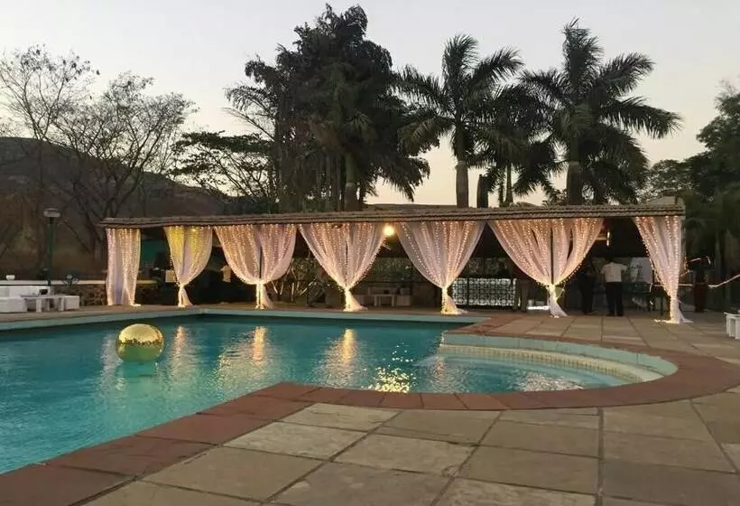 Hotelli Modi S Resort Karjat