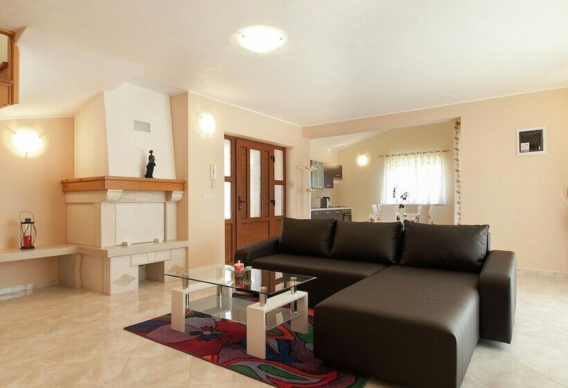 Ideal Destination For Summer Holiday In Countryside Near Sea