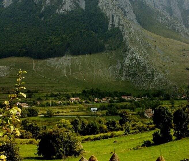 پانسیون Casa Kiraly Vendeghaz