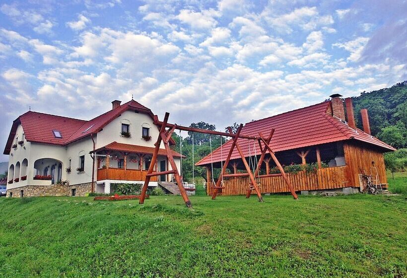 پانسیون Casa Kiraly Vendeghaz