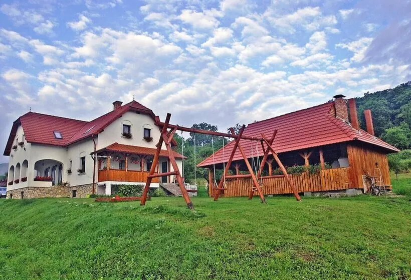 پانسیون Casa Kiraly Vendeghaz