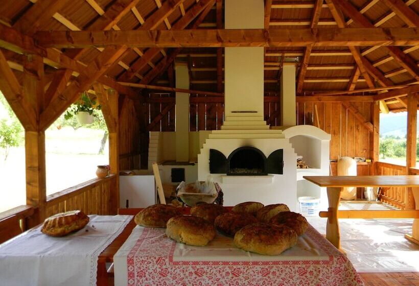 پانسیون Casa Kiraly Vendeghaz