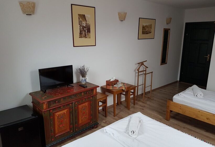 پانسیون Casa Kiraly Vendeghaz