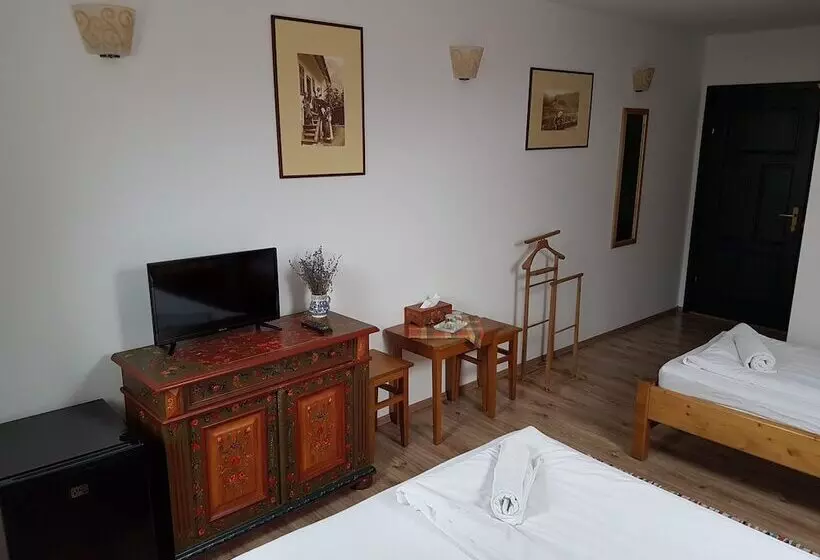 پانسیون Casa Kiraly Vendeghaz