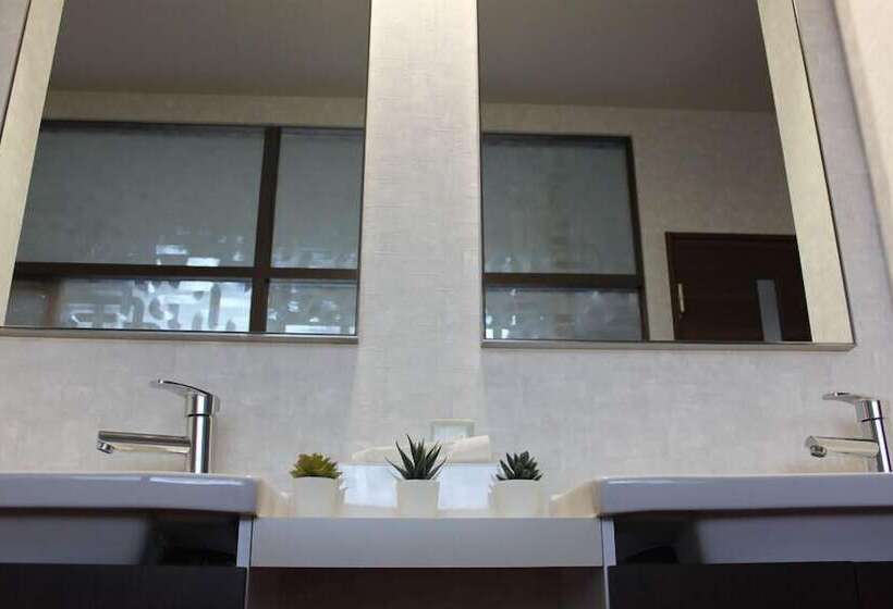 פנסיון Easy Hostel