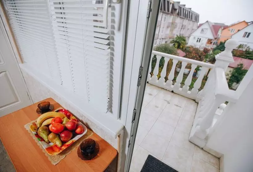 Majatalo Laura Guest House