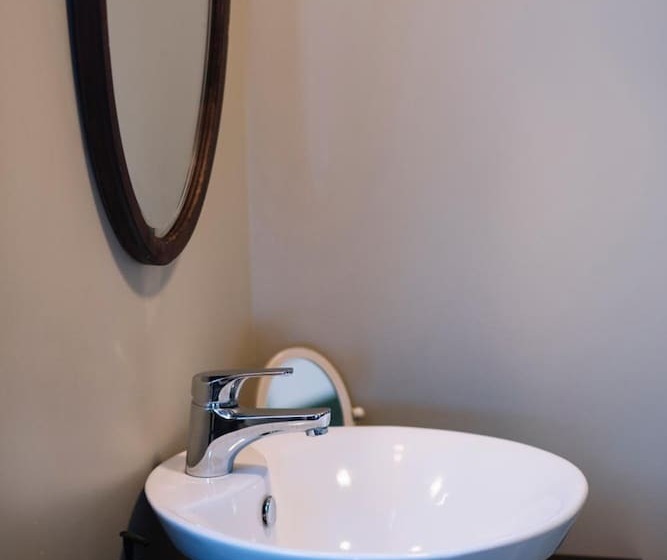 بنسيون Wilkes Way Villa