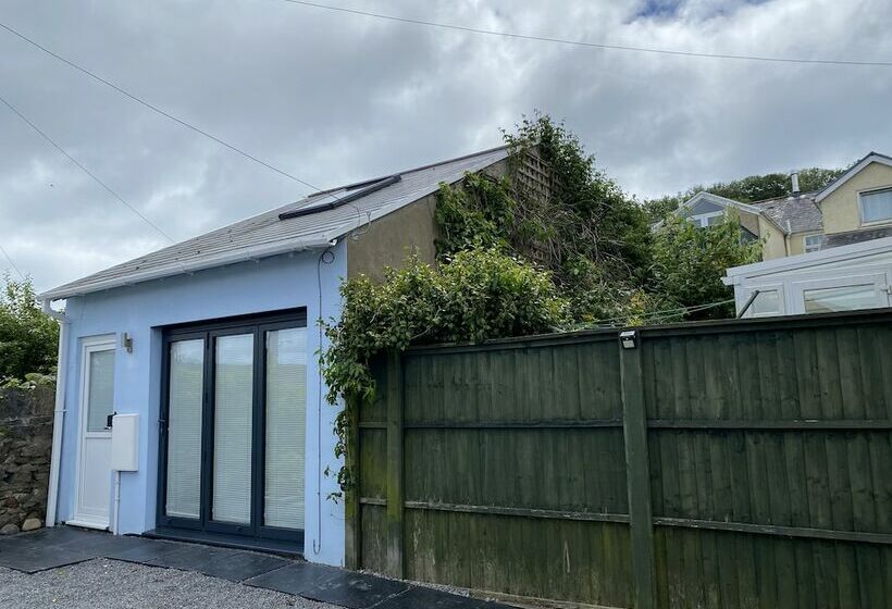 Remarkable 1bed Cottage In Mumbles Swansea