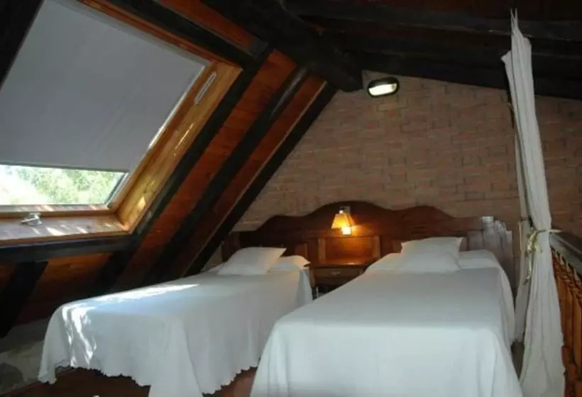 ホテル Camping Bungalows Rio Jerte
