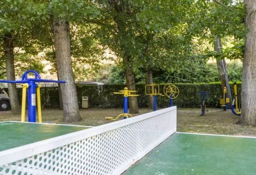 ホテル Camping Bungalows Rio Jerte