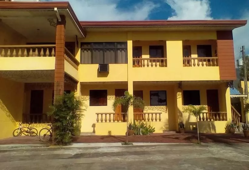 هتل Canoe Beach Resort