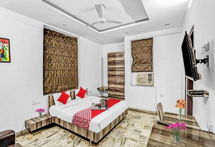 בית מלון כפרי Flagship Cosy Tree Rooms Inn