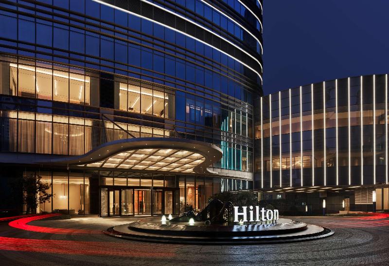 בית מלון כפרי Hilton Changsha Riverside