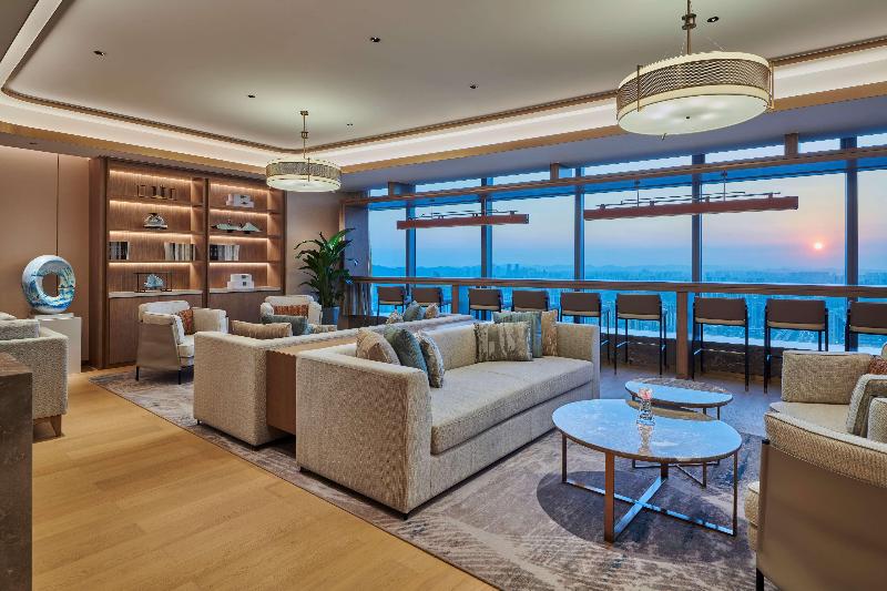 בית מלון כפרי Hilton Changsha Riverside