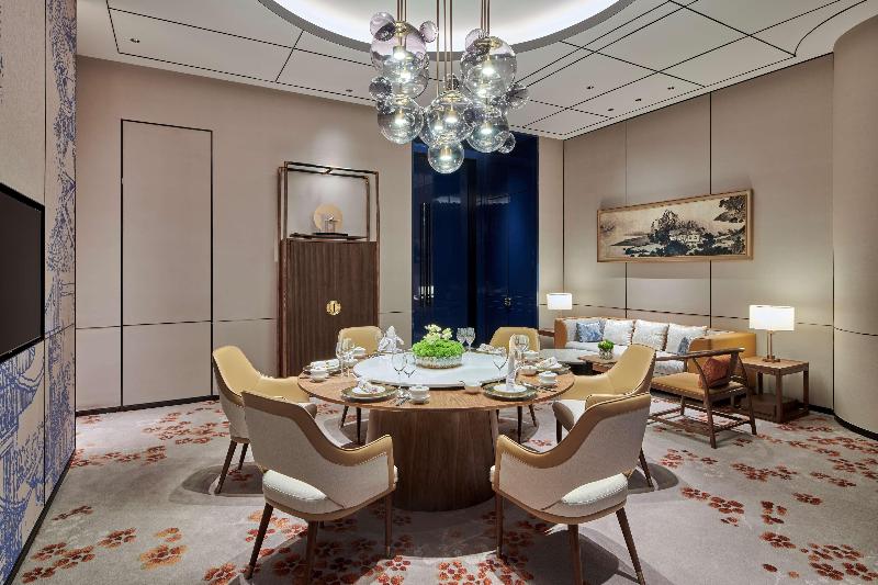 בית מלון כפרי Hilton Changsha Riverside