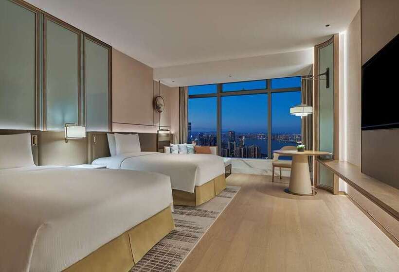 בית מלון כפרי Hilton Changsha Riverside