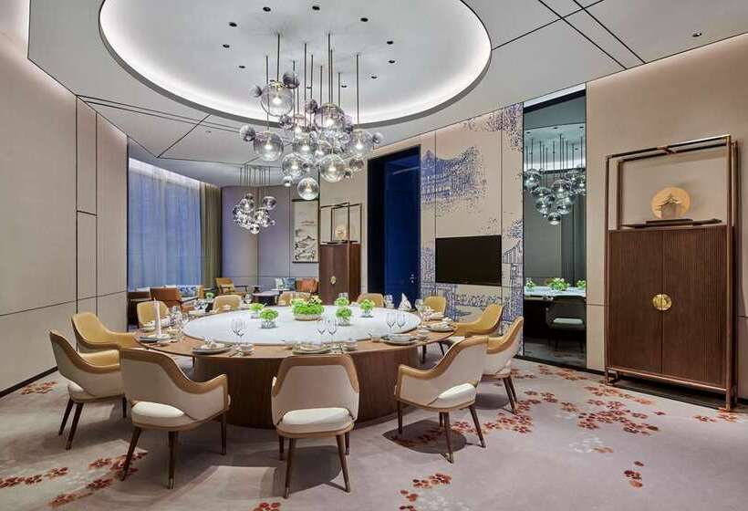 בית מלון כפרי Hilton Changsha Riverside