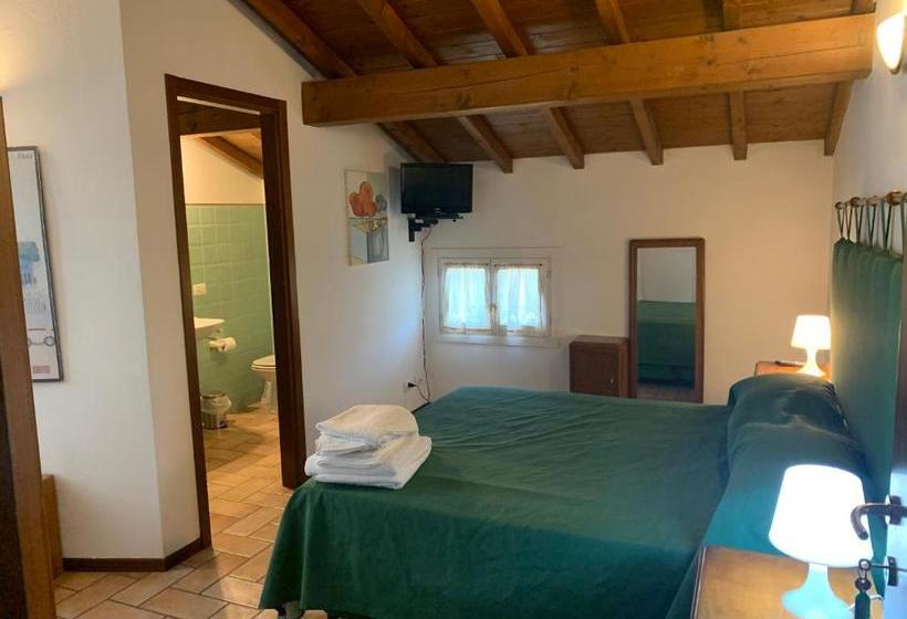 مبيت وإفطار Villa Canapa