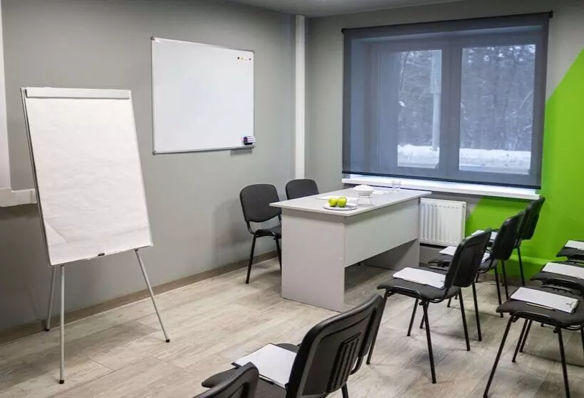 ホテル Ibis Styles Chelyabinsk