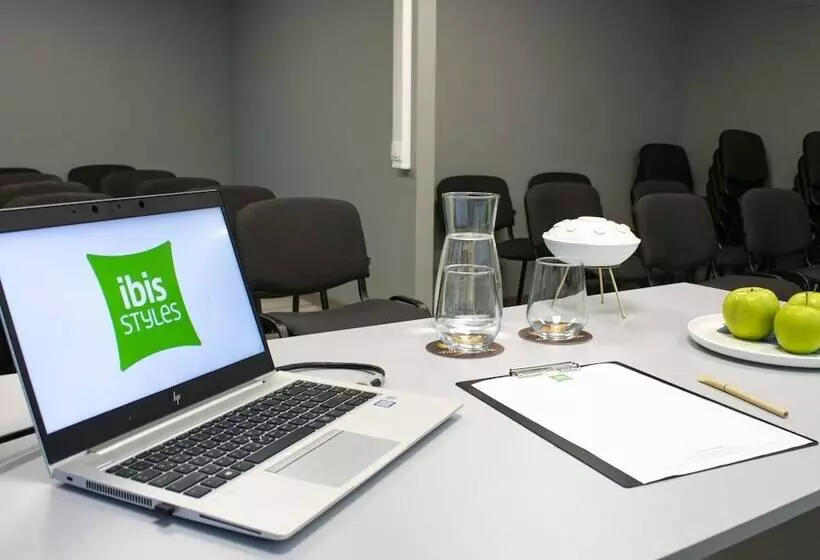 ホテル Ibis Styles Chelyabinsk