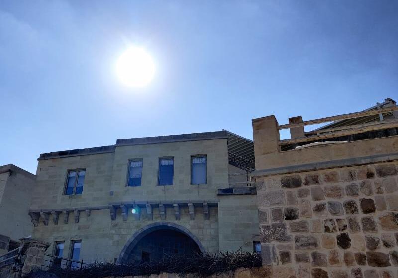 בית מלון כפרי Karlık Cave Suite Cappadocia