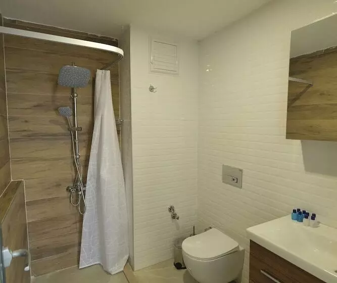 Hotel Tut